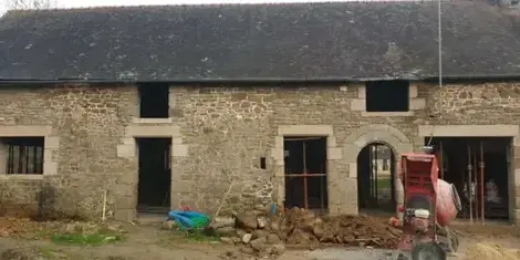maçon à Saint-Coulomb - image 3
