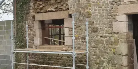 maçon à Saint-Méloir-des-Ondes - image 4
